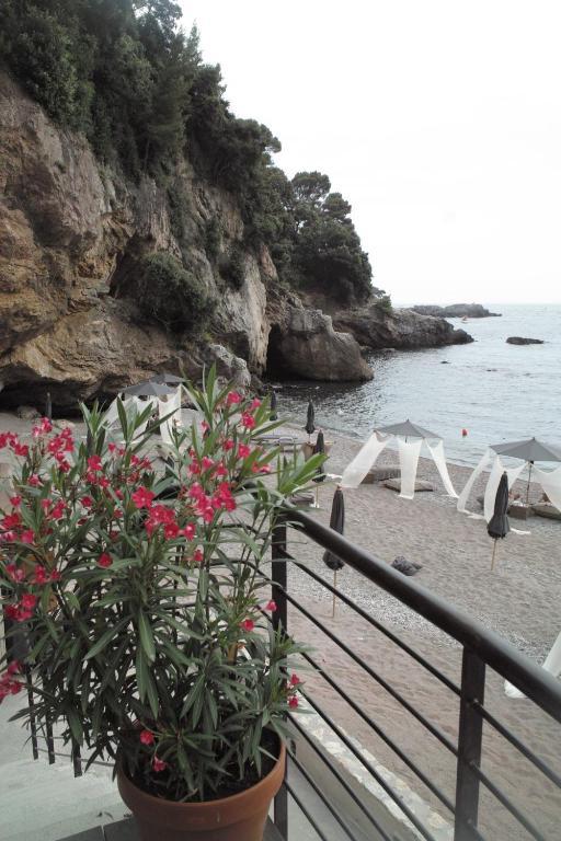 Bed and Breakfast Eco Del Mare Lerici Exterior foto